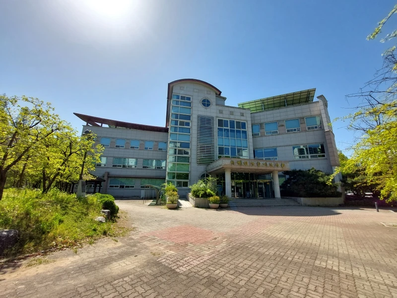 지혜샘도서관