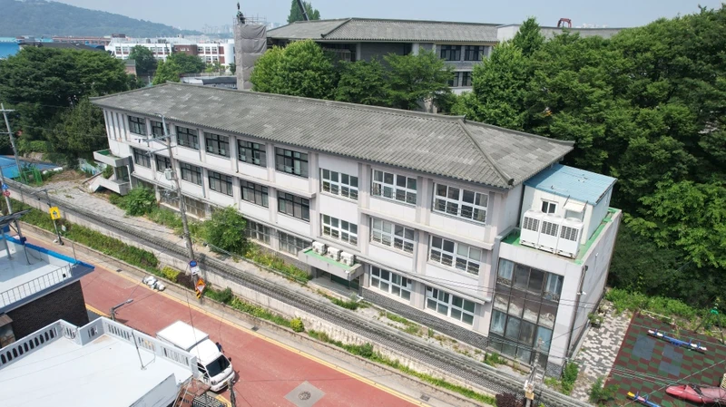 연무초등학교 교사2호동