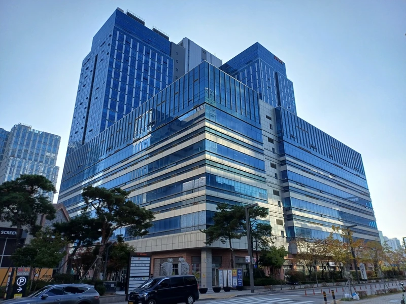 동탄 SK V1 center
