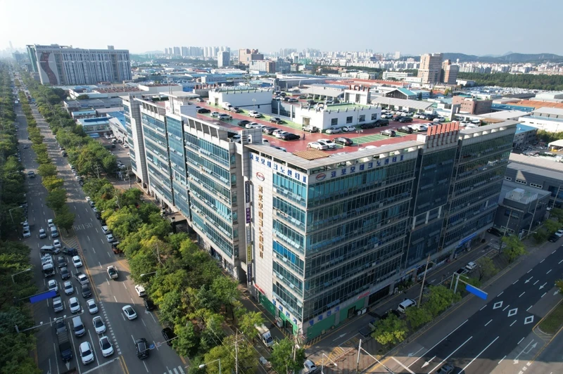 코포모테크노센터2